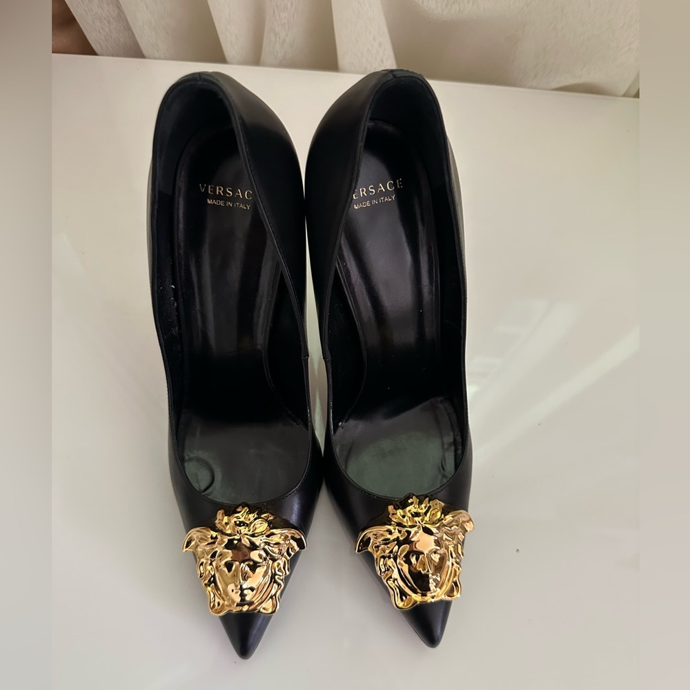 Versace Pumps